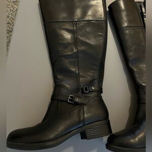 Easy Spirit Black Heeled Boots